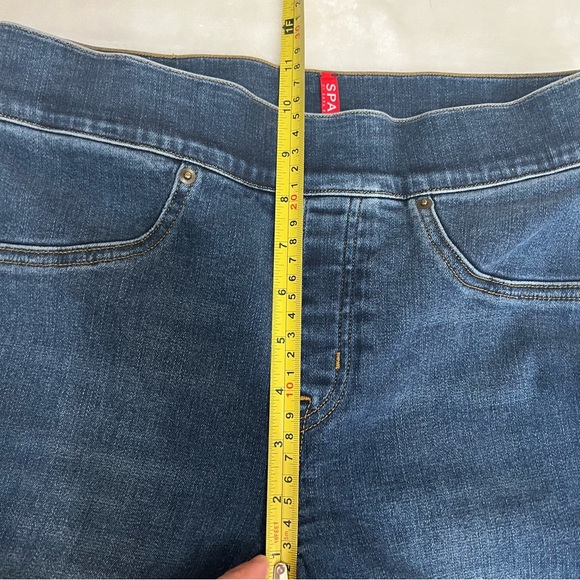Spanx Distressed Ankle Skinny Jeans dark Wash size small raw hem shapewear - Picture 6 of 10